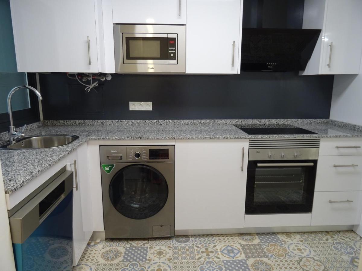 Boutique Apartment Near The Beach, 1 Gbps Wi-Fi Malaga Exterior photo