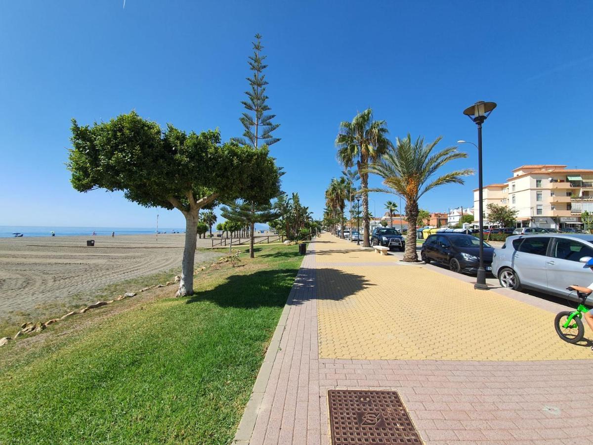 Boutique Apartment Near The Beach, 1 Gbps Wi-Fi Malaga Exterior photo